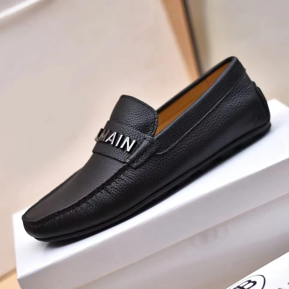 BALMAIN || Logo-Plaque Calf Leather Loafers / BLACK