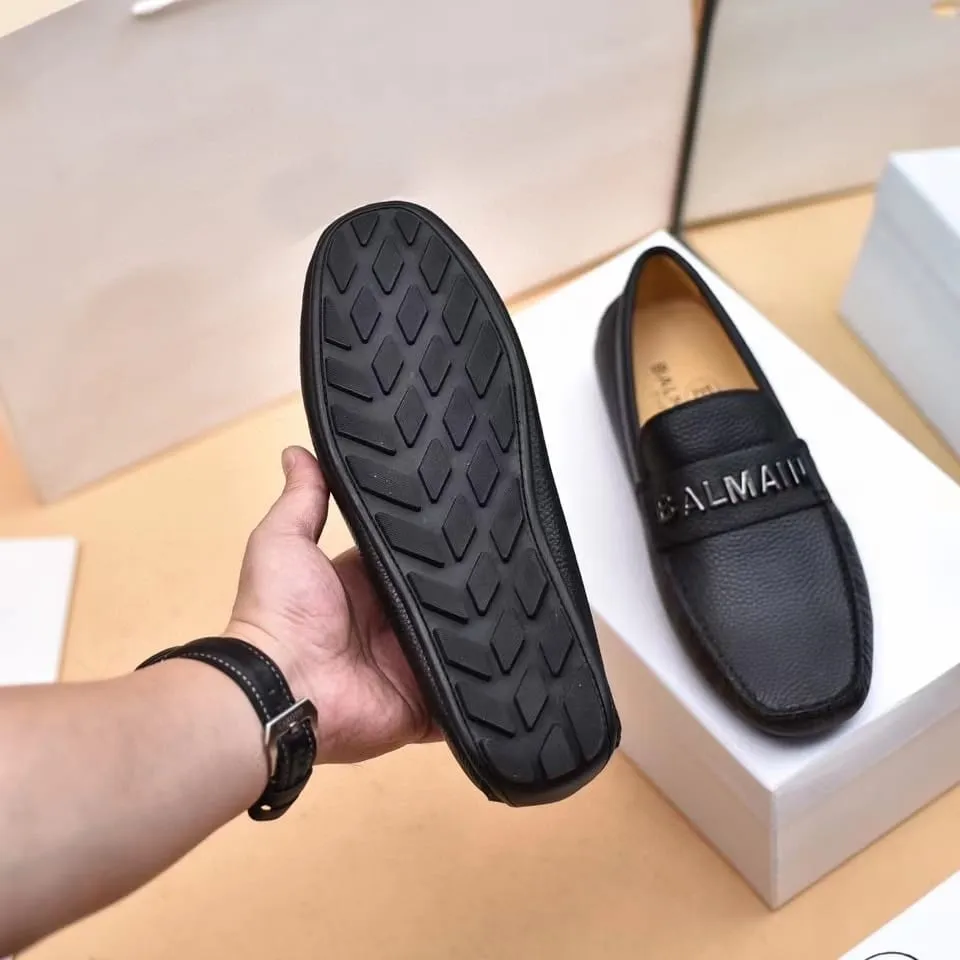 BALMAIN || Logo-Plaque Calf Leather Loafers / BLACK
