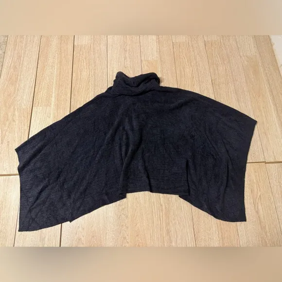 Barefoot Dreams Cozychic Lite Wide Rib Travel Wrap