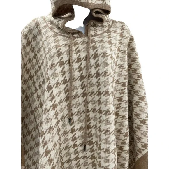 Coco   Carmen Brina Hooded Drawstring Pullover Knit Poncho Carmel Cream One Size