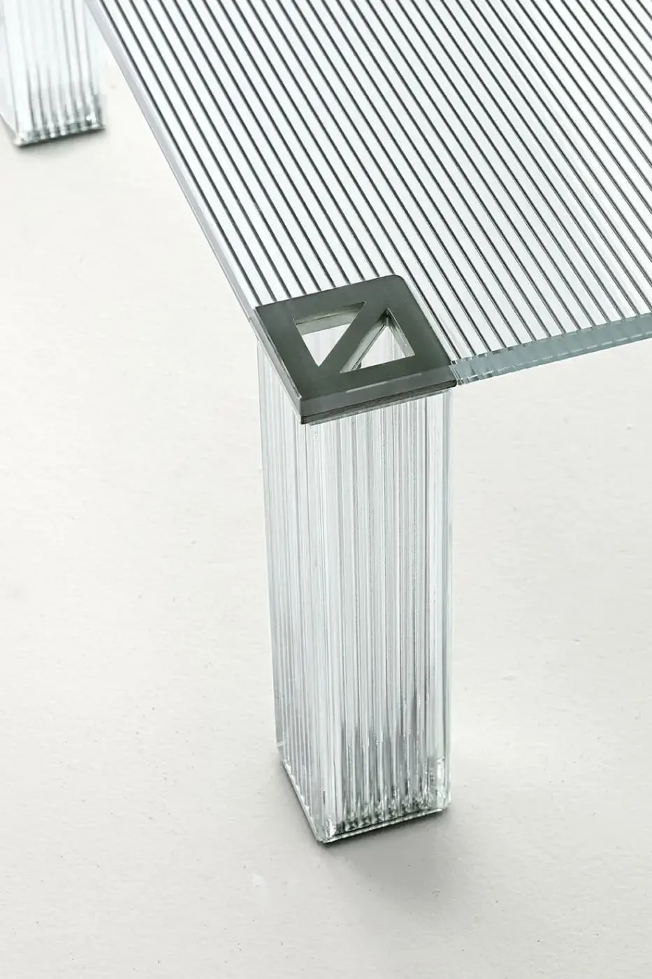 Cryptée Glass Table
