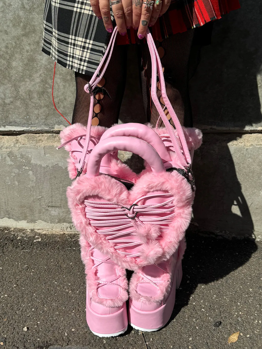FAUX HEART SHAPED PURSE - PINK ✰ PRE ORDER ✰