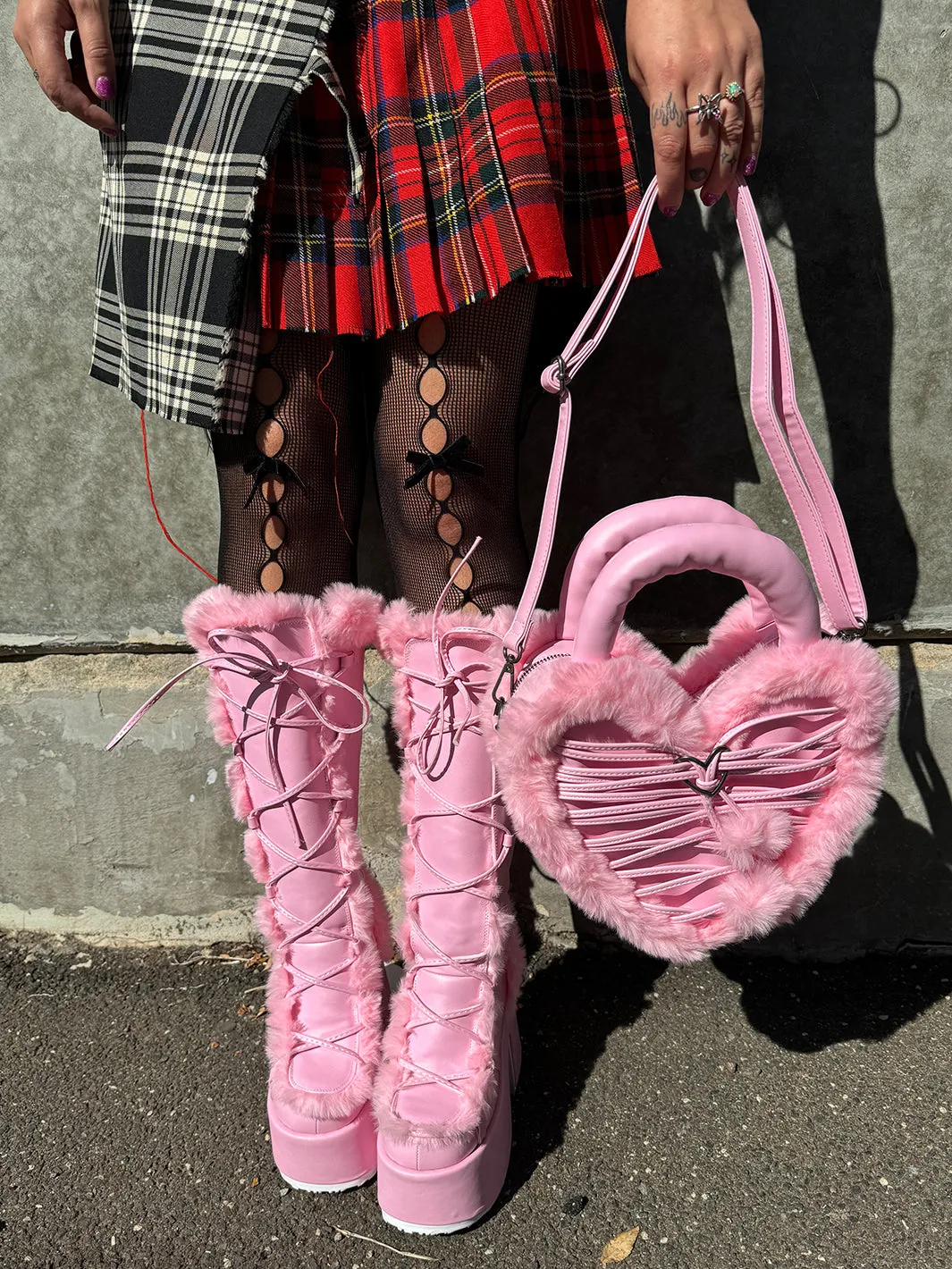 FAUX HEART SHAPED PURSE - PINK ✰ PRE ORDER ✰