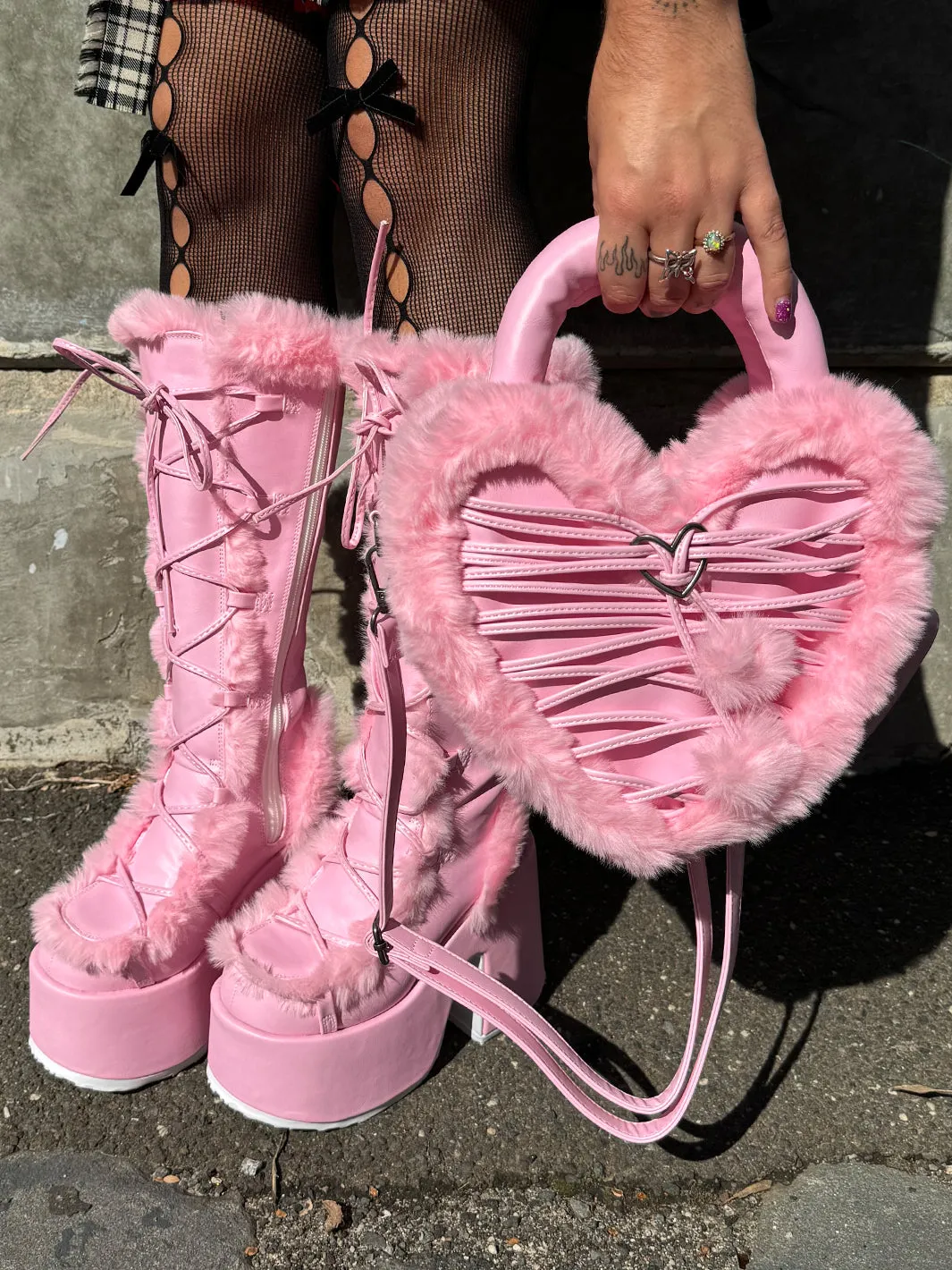 FAUX HEART SHAPED PURSE - PINK ✰ PRE ORDER ✰