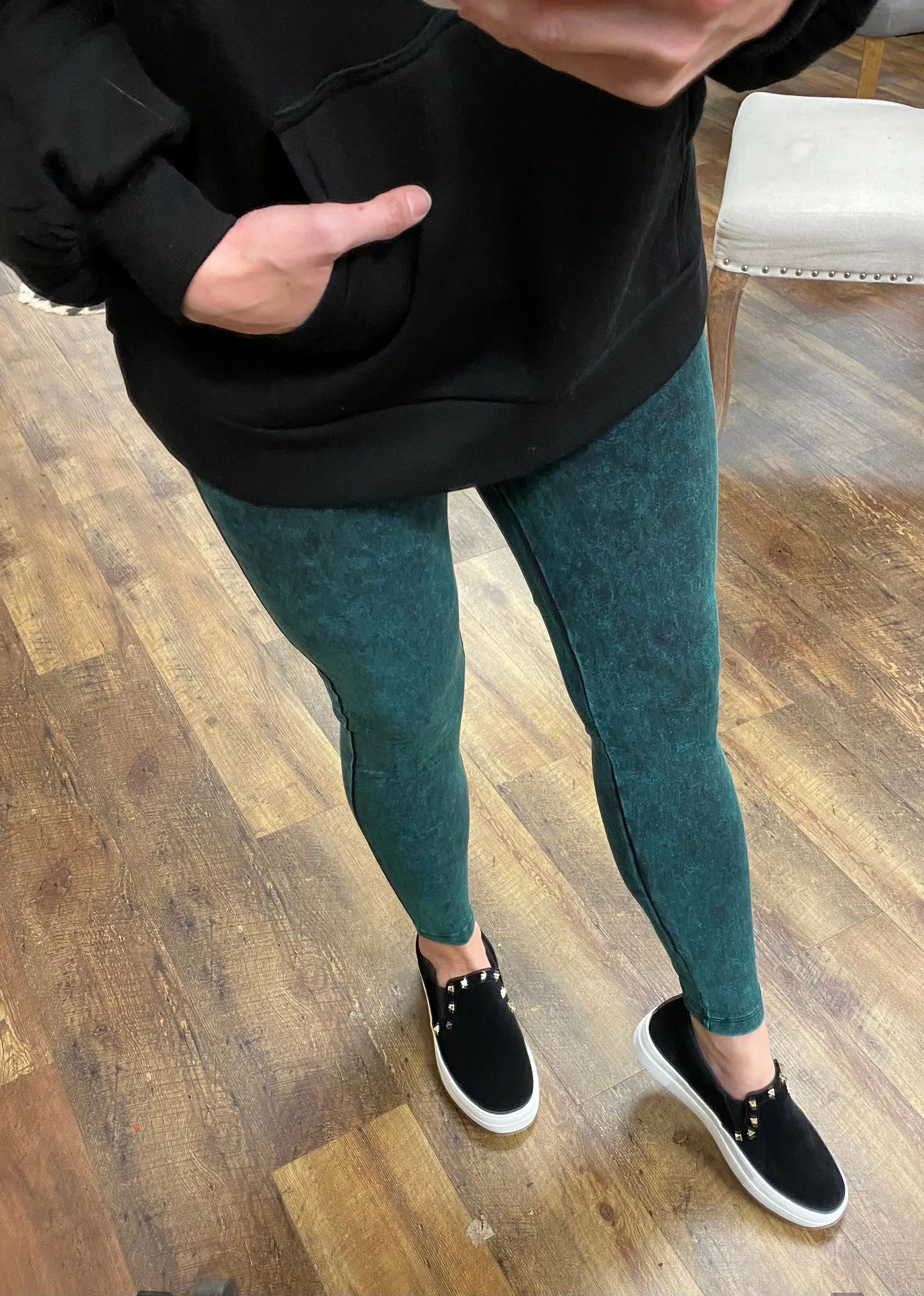Mineral Wash Curvy Leggings