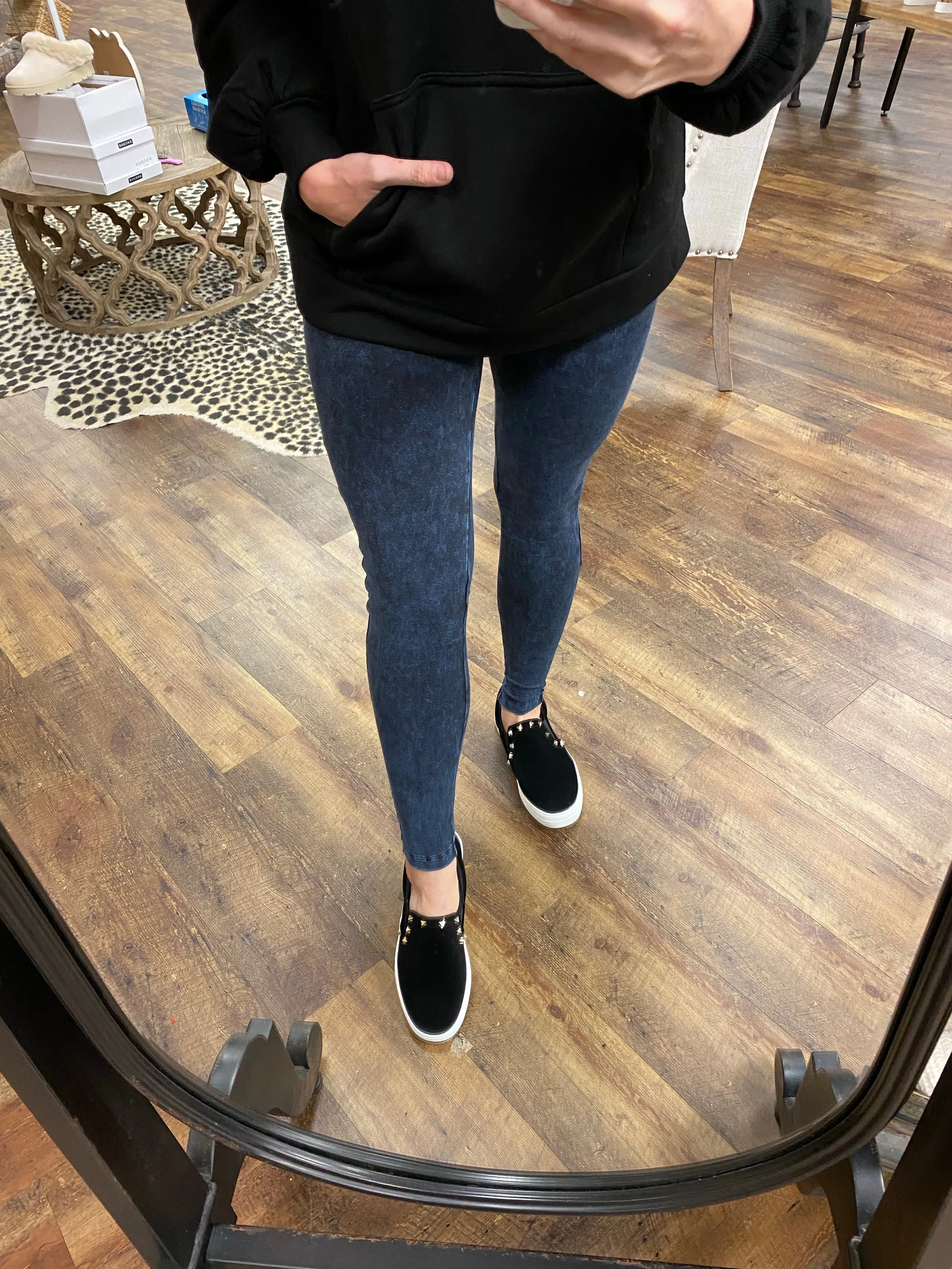 Mineral Wash Curvy Leggings