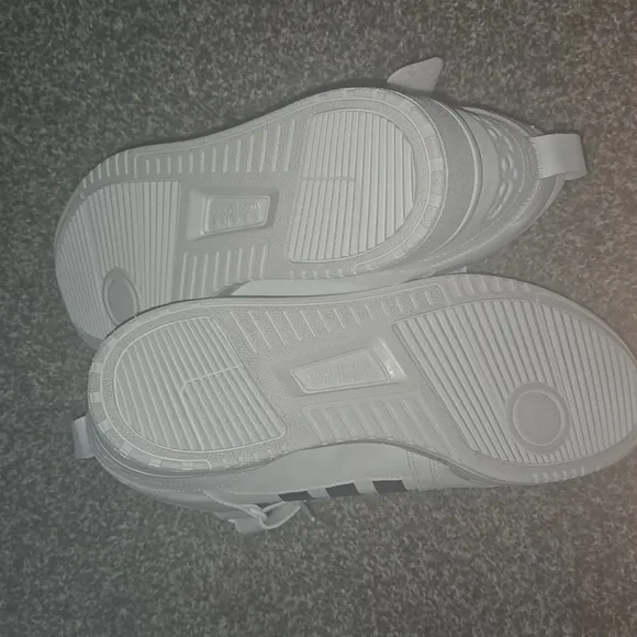 New Adidas Postmove Mid size 11 women's