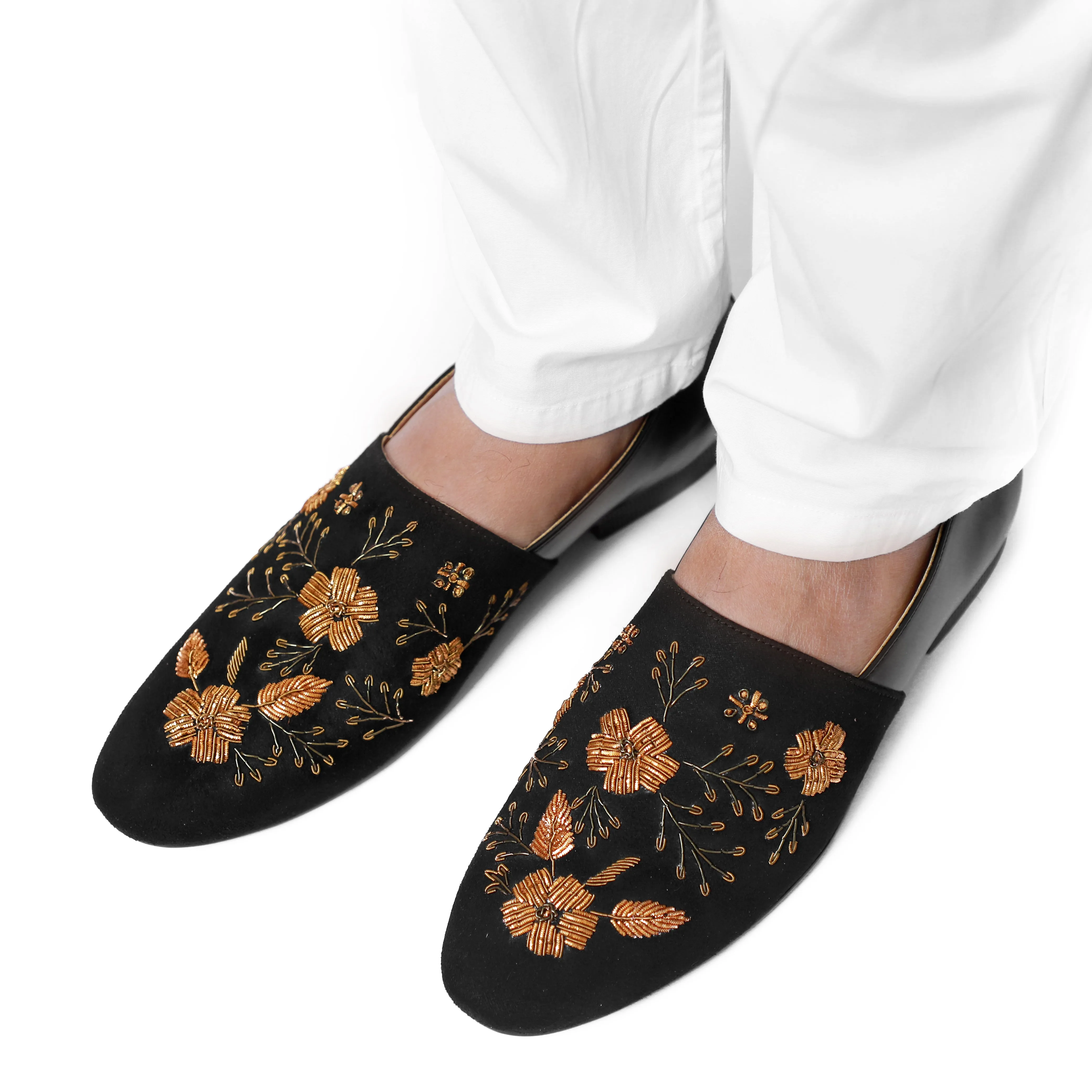 NICHE Black Royal Embroidery Loafer