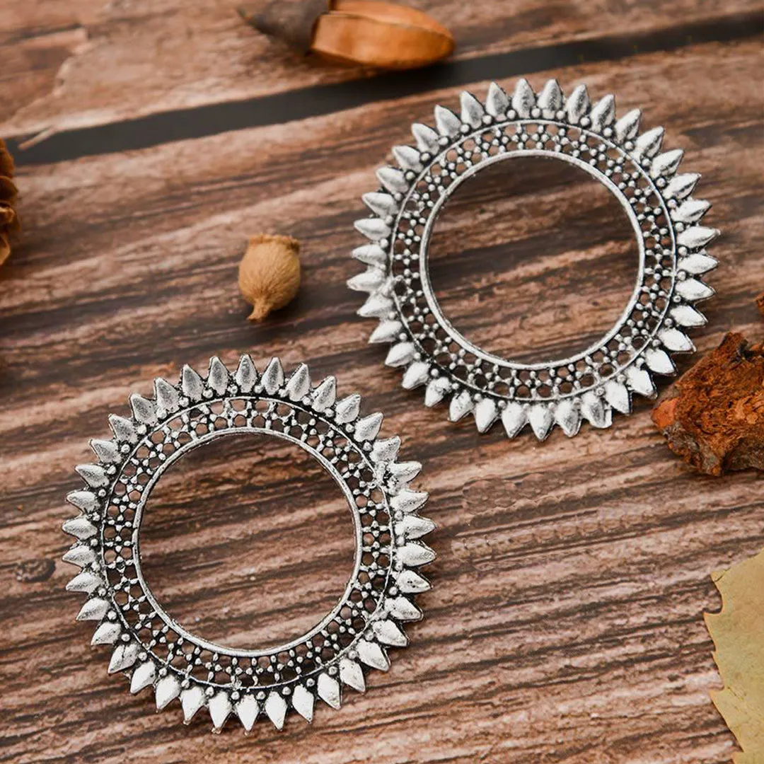 Pack of 2 Golden and Silver Round Antique Earrings