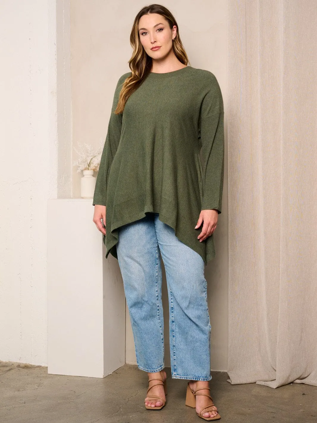 PLUS SIZE LONG SLEEVES HI-LOW TUNIC TOP