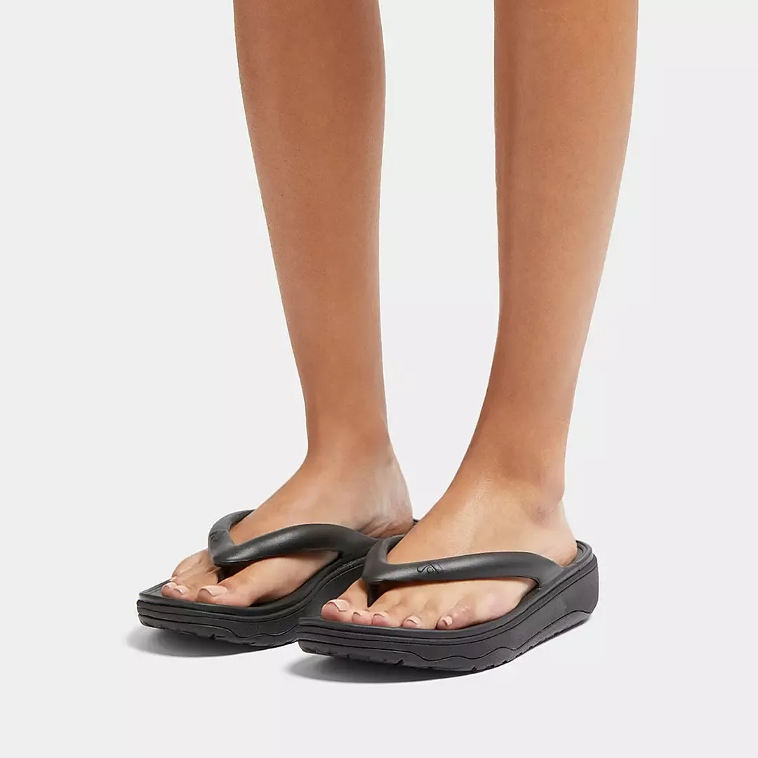 Relieff Recovery Toe-Post Sandals in Black