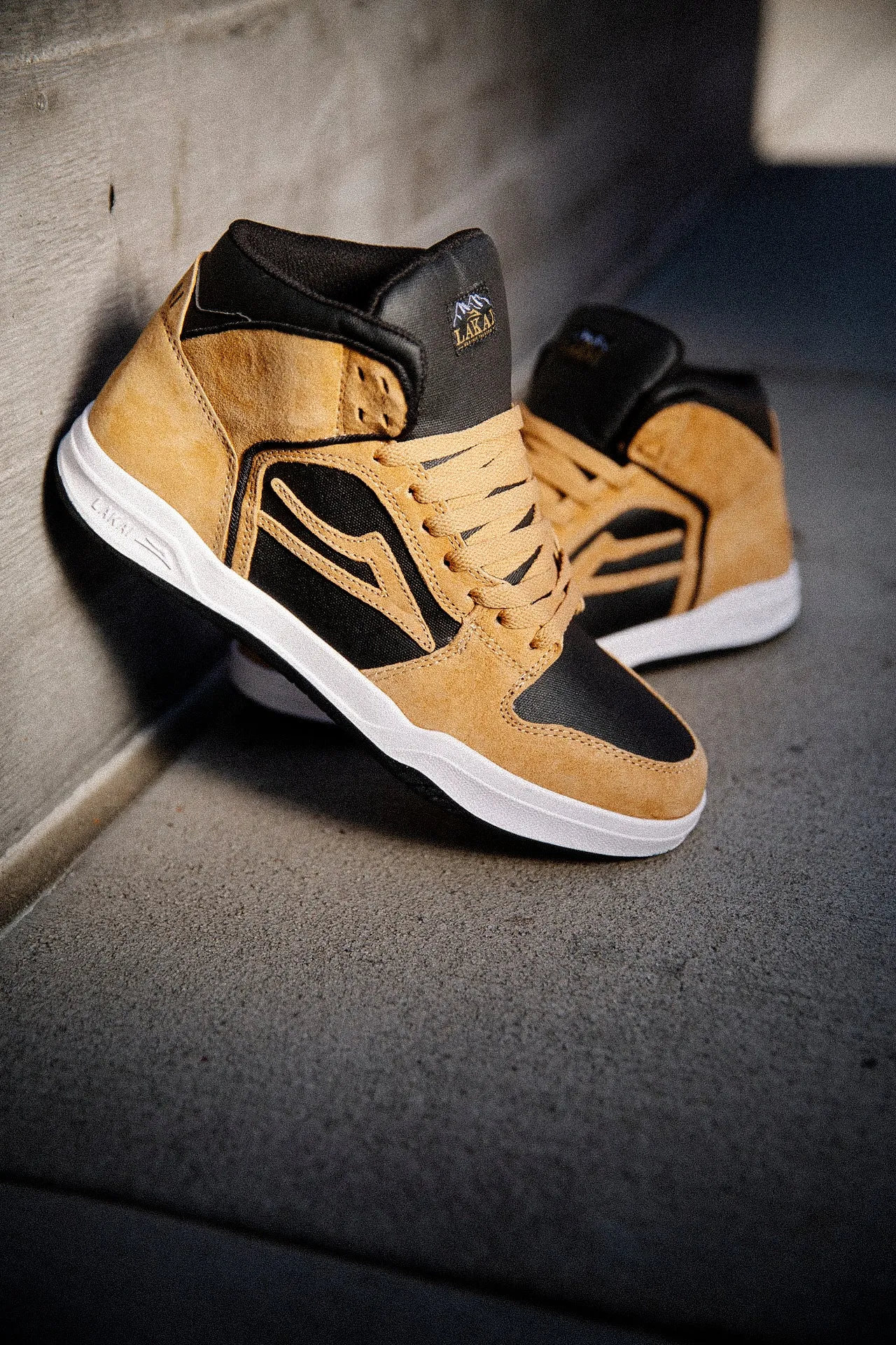 Telford - Gold/Pig Suede