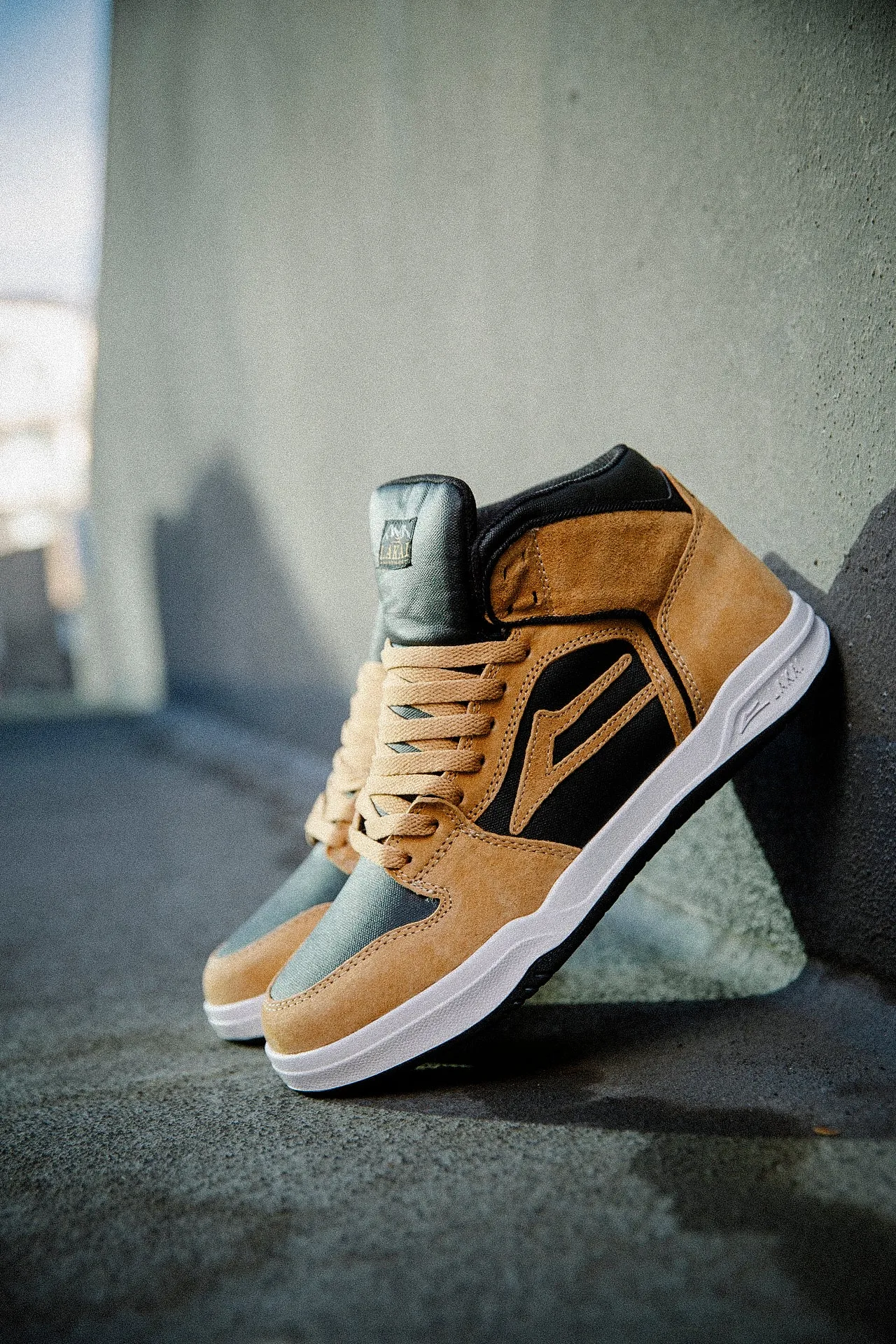 Telford - Gold/Pig Suede