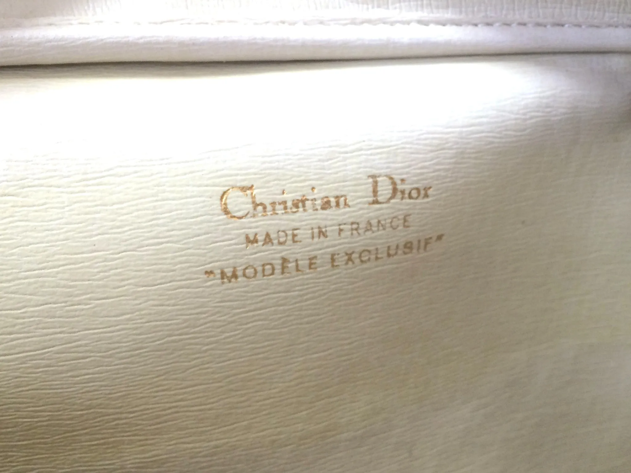 Vintage Christian Dior brown beige suede leather shoulder bag with golden CD motif. Masterpiece from MODELE EXCLUSIF. Unisex daily bag.