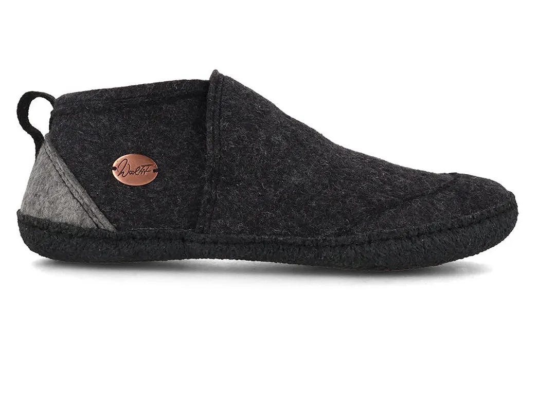 WoolFit Taiga slippers with natural rubber sole, all black